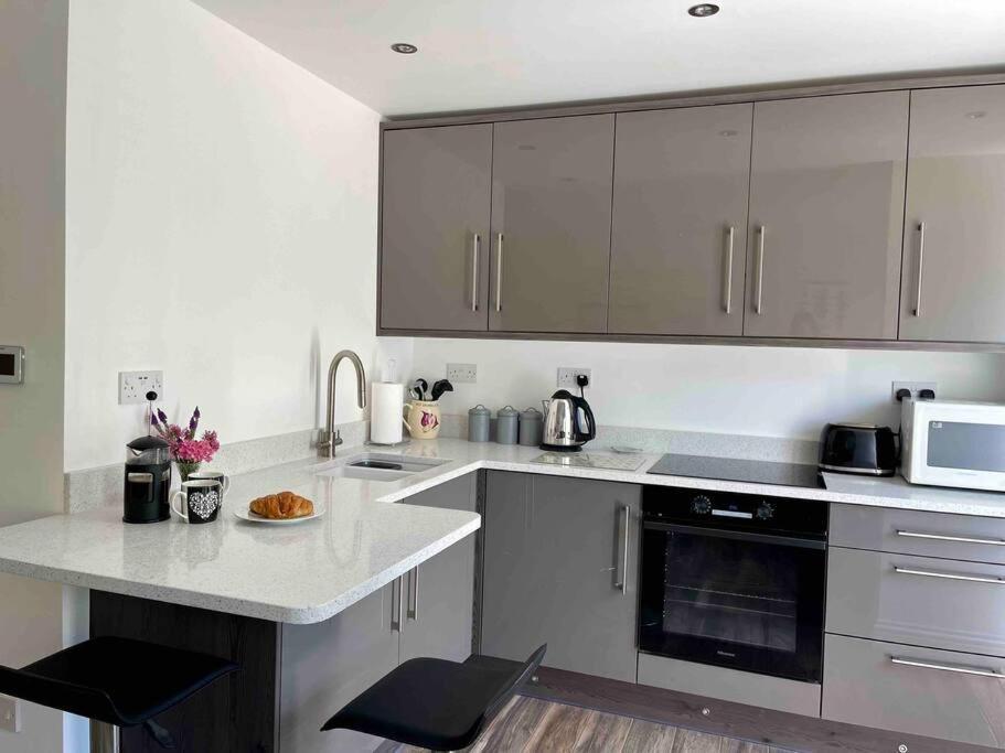 Little Greenway Holiday Bungalow Galmpton Экстерьер фото