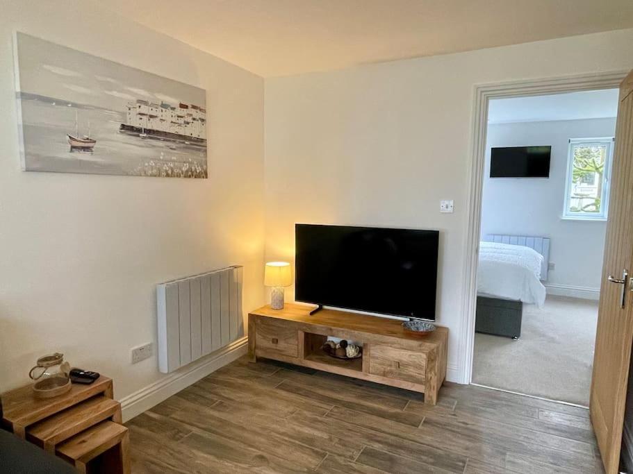 Little Greenway Holiday Bungalow Galmpton Экстерьер фото
